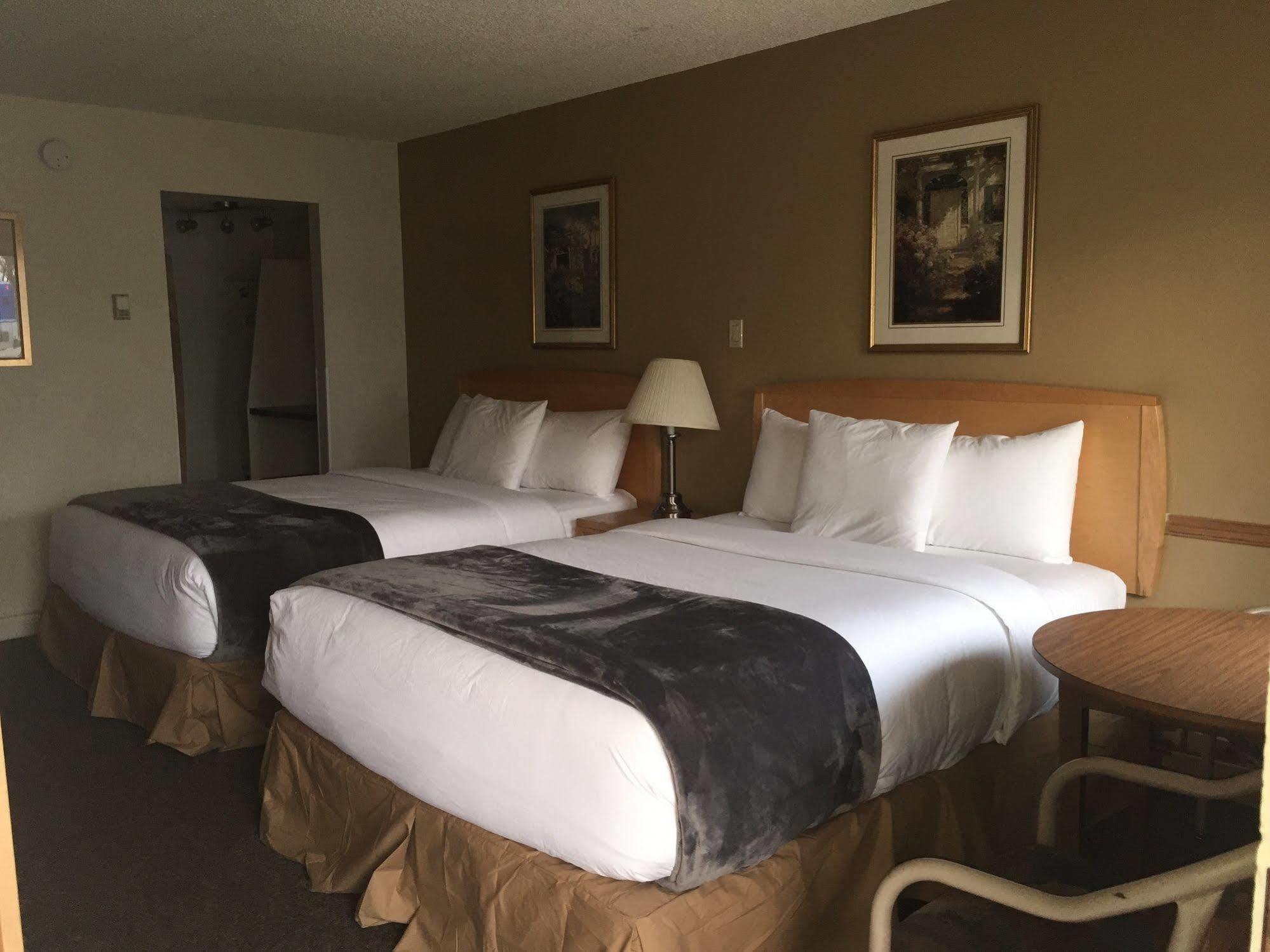 Eastglen Inn Edmonton Dış mekan fotoğraf