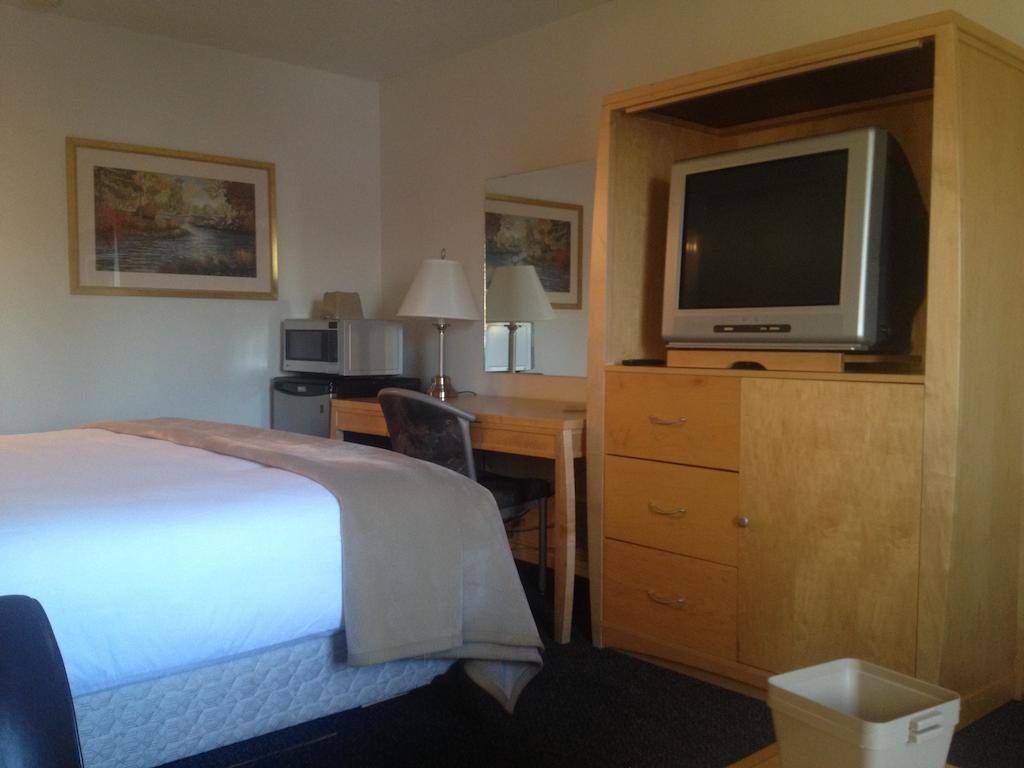 Eastglen Inn Edmonton Dış mekan fotoğraf