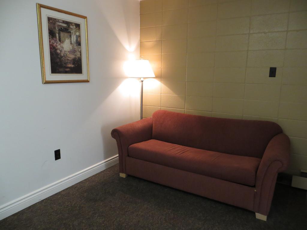 Eastglen Inn Edmonton Dış mekan fotoğraf